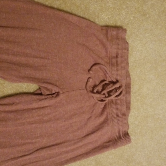 The comfiest sweatpants I've ever owned - Picture 3 of 3